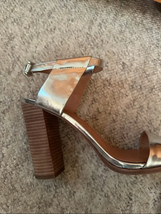 Coach Metallic Silver Leather Block Heel Sandals heel approximately 5” - Picture 7 of 12